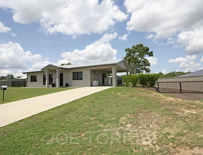 9 Summer Street, Mareeba, QLD 4880, 3 રૂમ, 1 બાથરૂમ, House