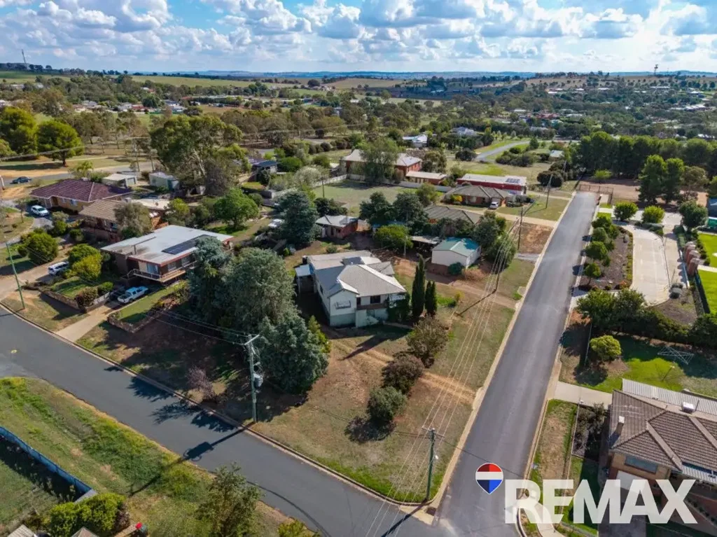 Junee 5 Slaapkamer Massive Corner Block Family Home