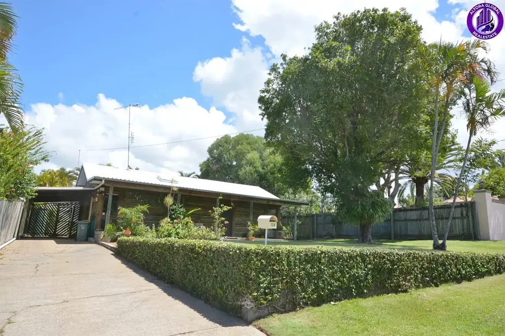Benowa 3房  Charming Benowa Cottage with Skyline Views — First Time Offered in Nearly 40 Years