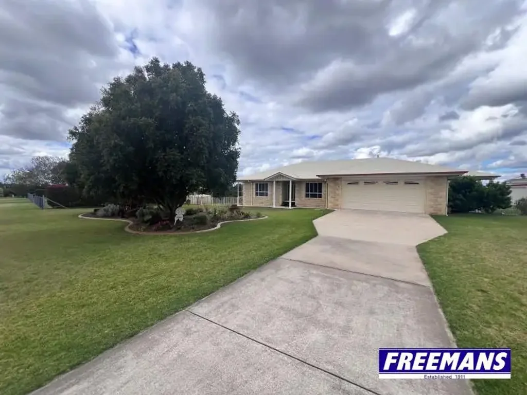 Kingaroy 4 Slaapkamer Exquisite views & complete privacy