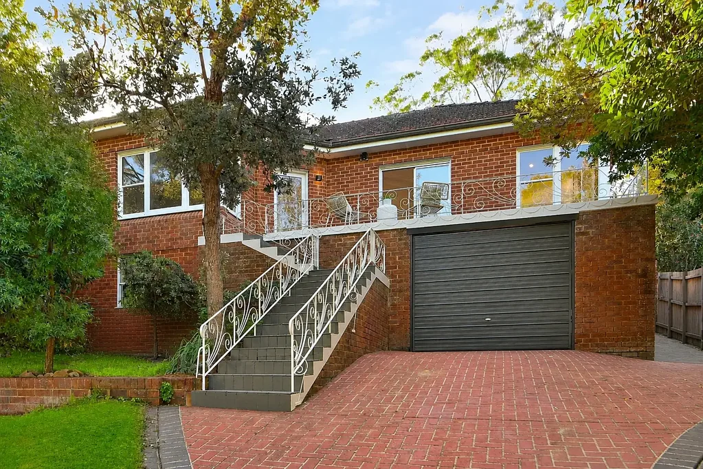 Oatley 4房 私密家庭生活 Private Family Living