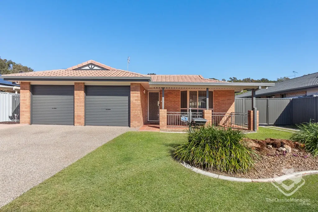 Lovely family home in a quiet location, with an extra large rear access shed