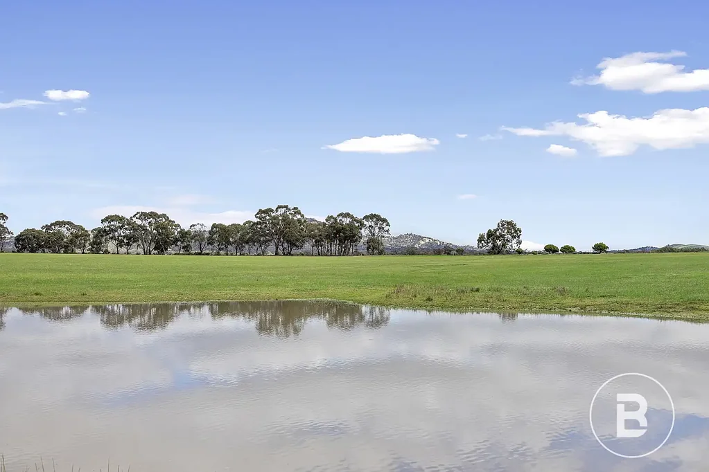 Brenanah Rare Lifestyle Opportunity Opposite the Iconic Kooyoora State Park