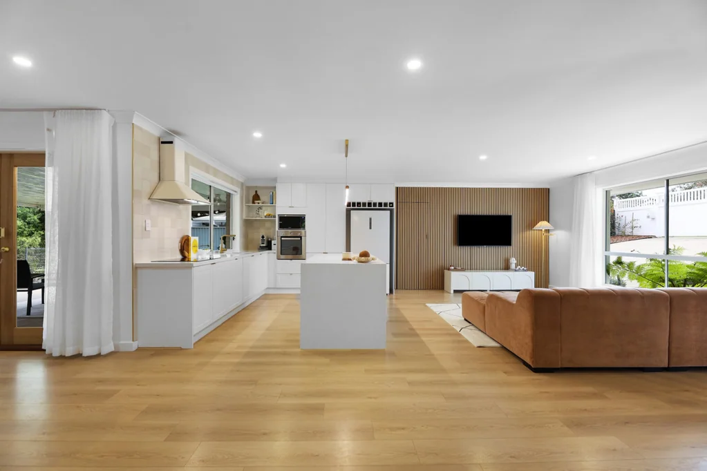 2 Cowell Drive, Burleigh Heads, QLD 4220