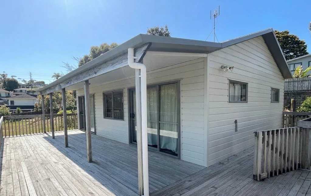 ELEVATED 3 BEDROOM HOME + RUMPUS ROOM