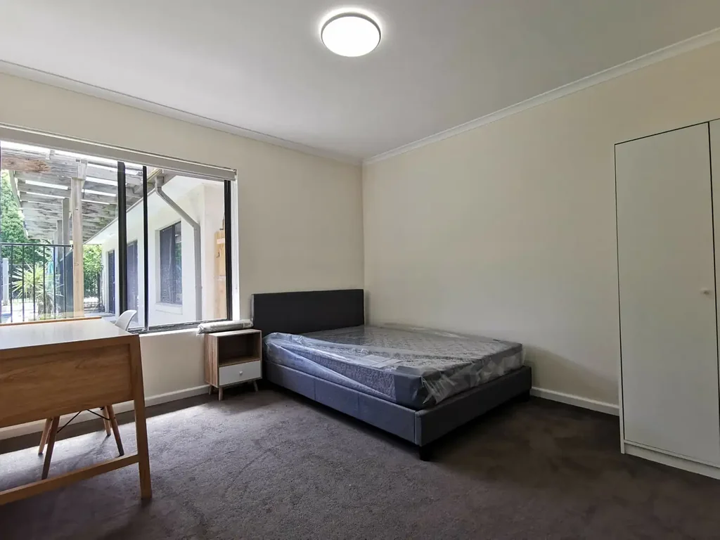 **Spacious Furnished Room in a Well-Maintained Shared Home**