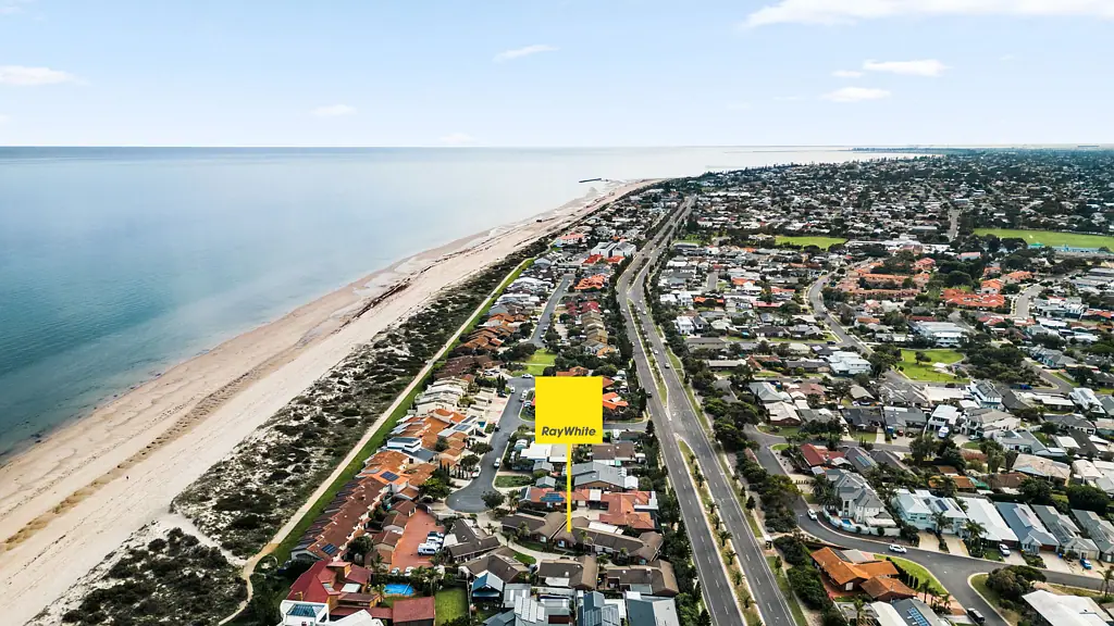 West Lakes Shore 3غرفة نوم Coastal Living Just Steps from the Sand in West Lakes Shore