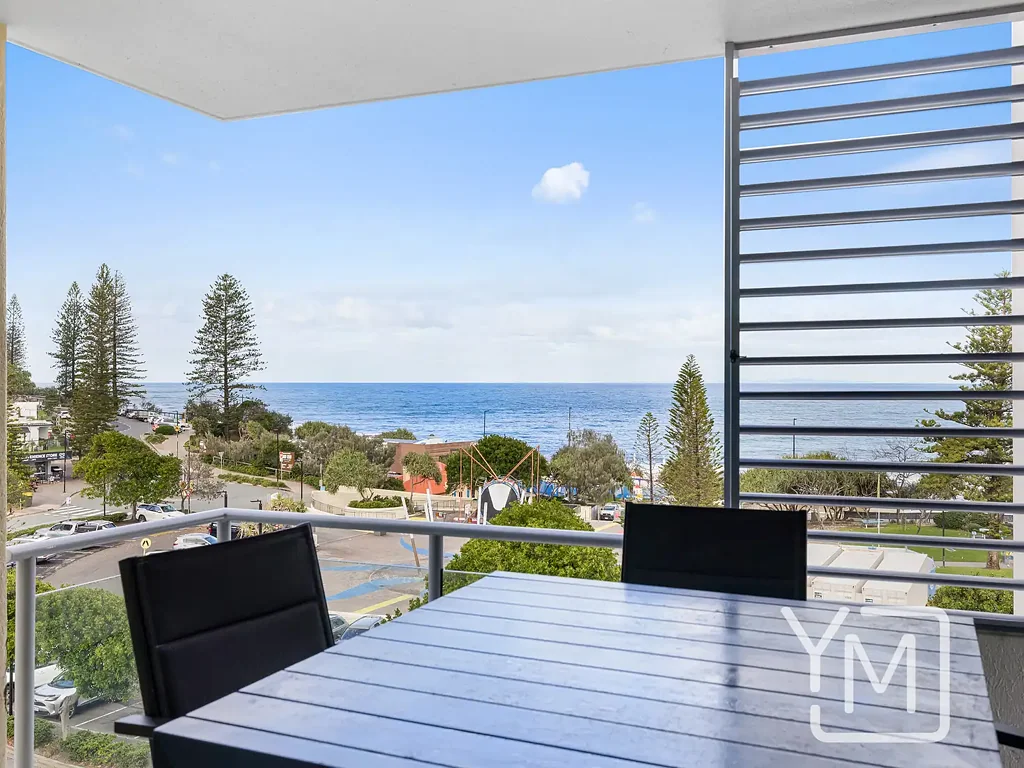 Kings Beach 1कमरा Uninterrupted Ocean Views - Prime Beachfront Location