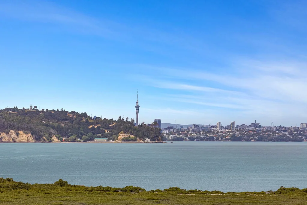 25 Oakpark Place, West Harbour, Waitakere City, Auckland