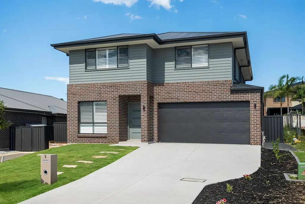 Hamlyn Terrace 4房  Luxury Home of Grand Design and Spacious Proportions in a Central and Convenient Location.