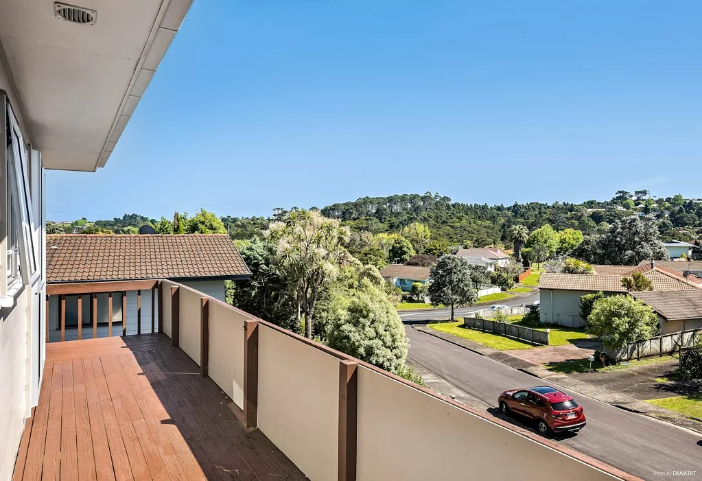 5 Malibu Grove, Bayview, North Shore City, Auckland