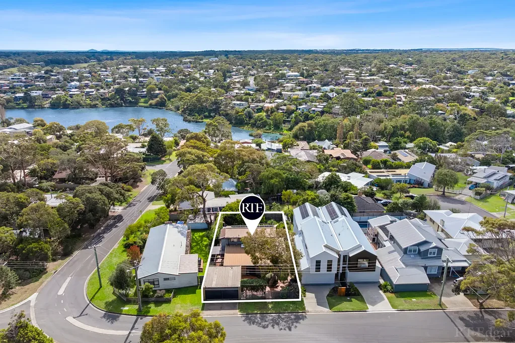 Ocean Grove 4침실 Family Appeal in Coveted Old Ocean Grove