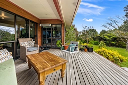 211 Gray Road, Kamo