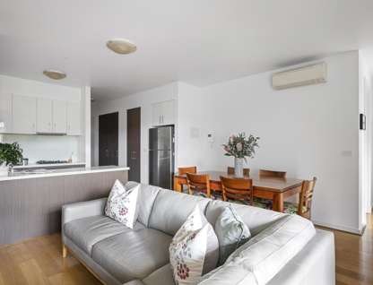 102/1072 Burke Road, Balwyn North, VIC 3104, 2 Bedrooms, 2 Bathrooms, Apartment
