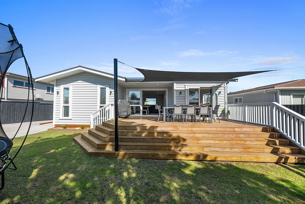 Mount Maunganui 3房  Where Style Meets Location