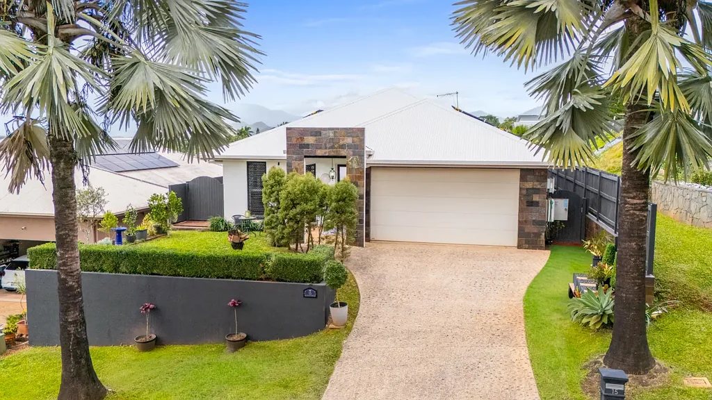 Mount Sheridan 3ਬੈੱਡਰੂਮ PRIVATE TROPICAL OASIS WITH POOL, VIEWS & EXCEPTIONAL ENTERTAINING