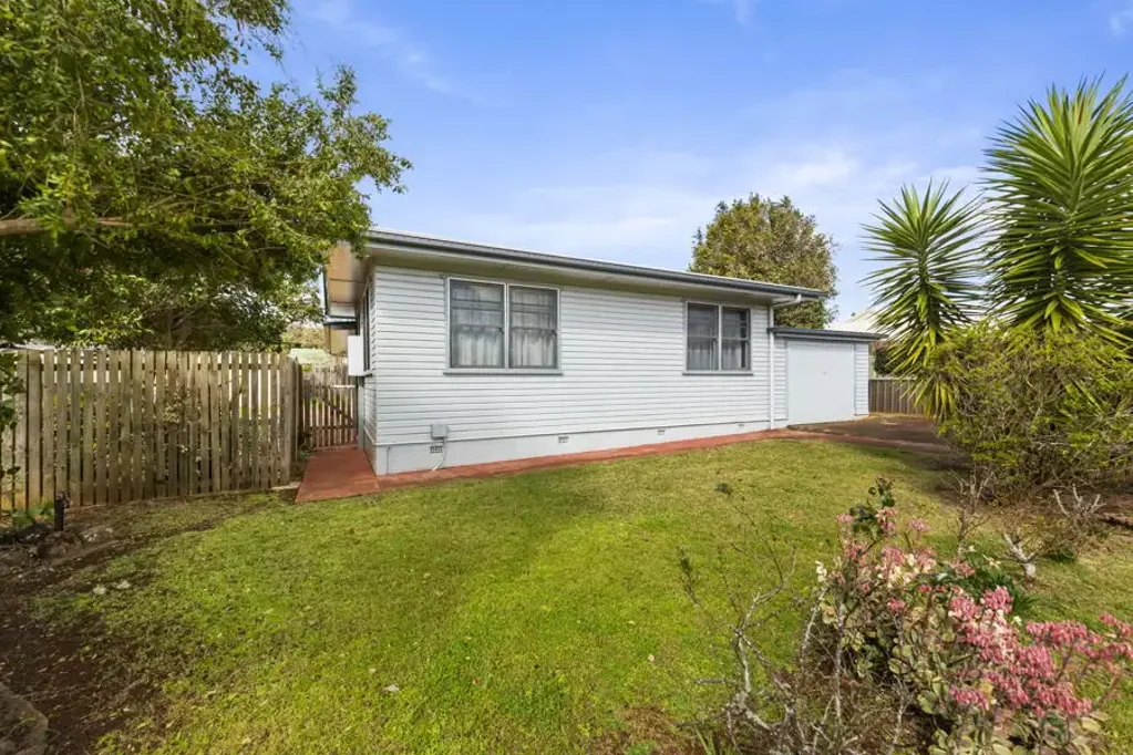 Kearneys Spring 2Kwarto Charming 2-Bedroom Chamfer Home with Incredible Potential!