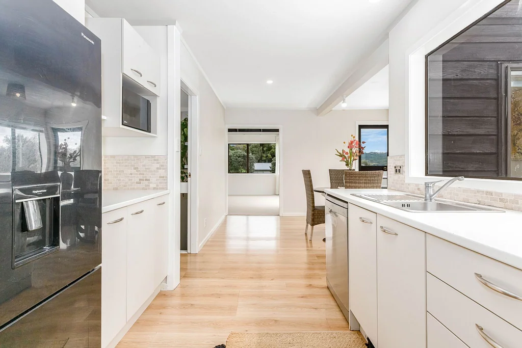 18 Langwell Place, Papakowhai, Porirua, Wellington