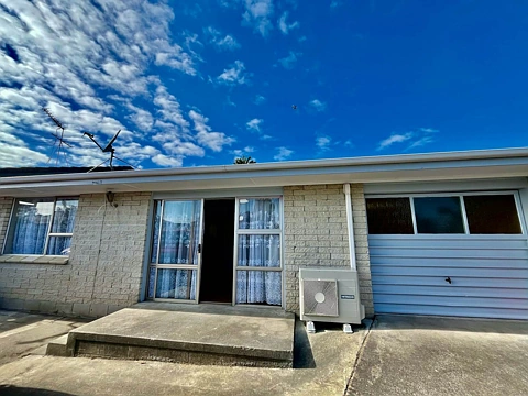 2 Bedroom Unit With Internal Garage