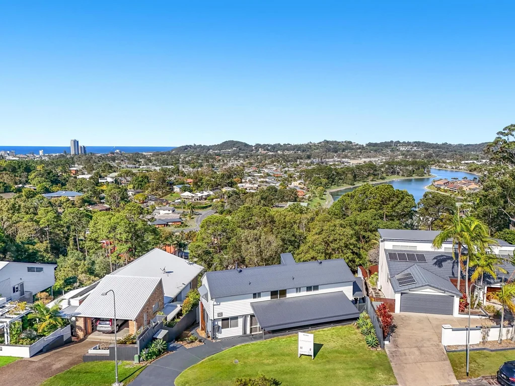 32 Doubleview Drive, Elanora, QLD 4221