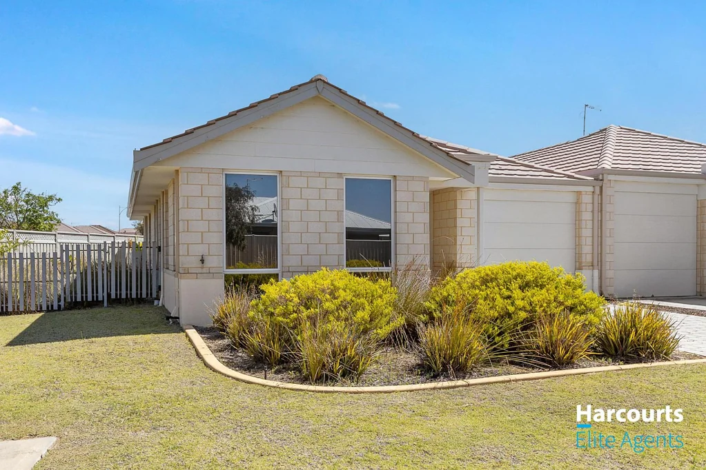 Golden Bay 3 Bedroom Under Contract by Nola Tully