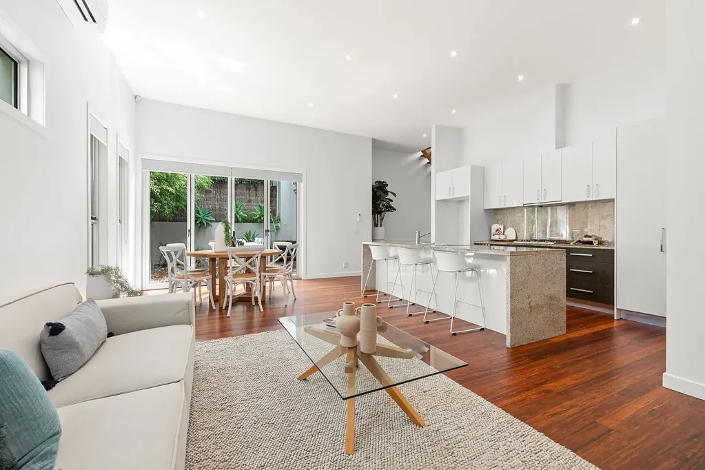 Mornington 4Habitaciones Modern Coastal Living in Mornington's Exclusive Enclave