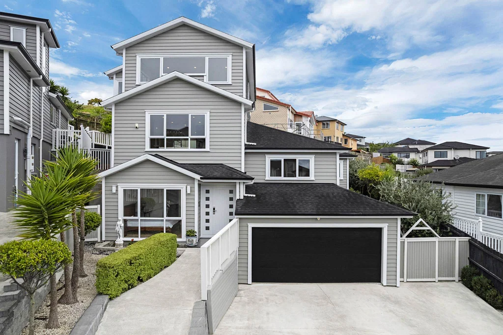 Papakura 5침실 Elevated Luxury & Multi-Generational Magic!