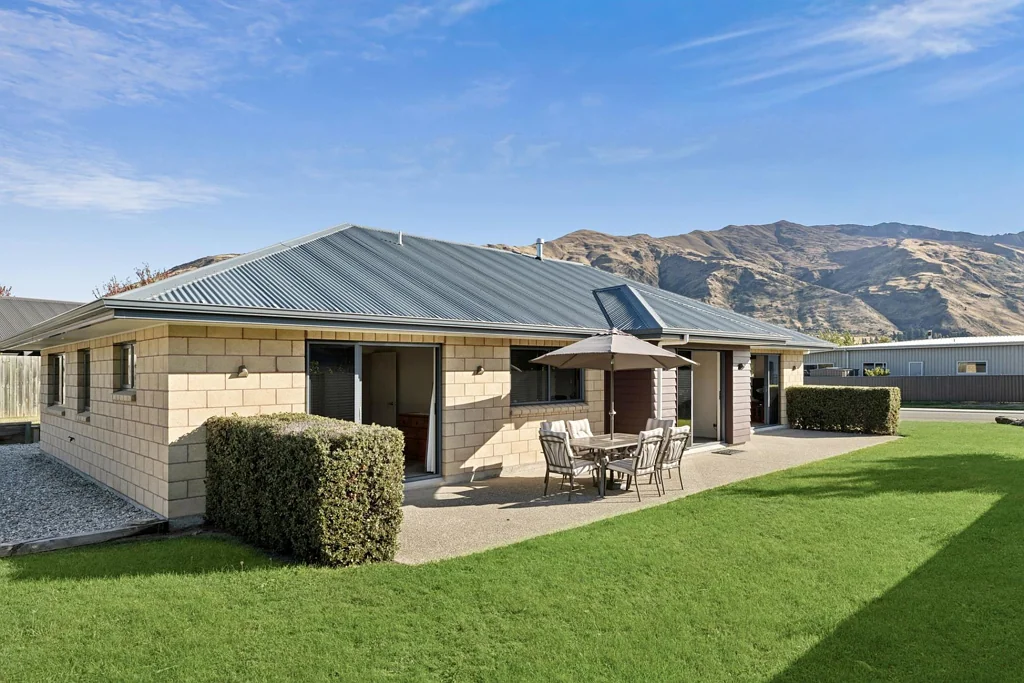 1 Coromandel Street, Wanaka, Otago