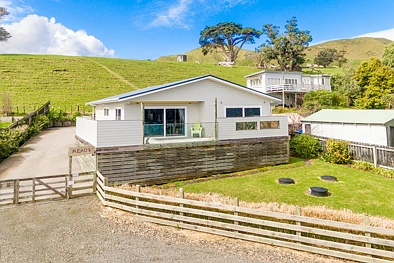 98 State Highway 12, Opononi, Far North, 2 Bedrooms, 2 Bathrooms, House