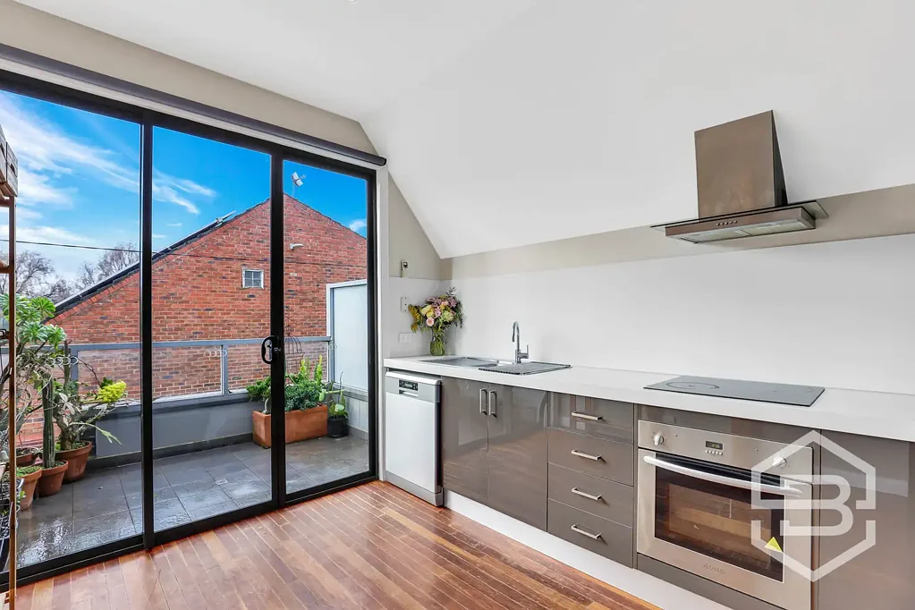 A Lifestyle Lovers Contemporary Haven