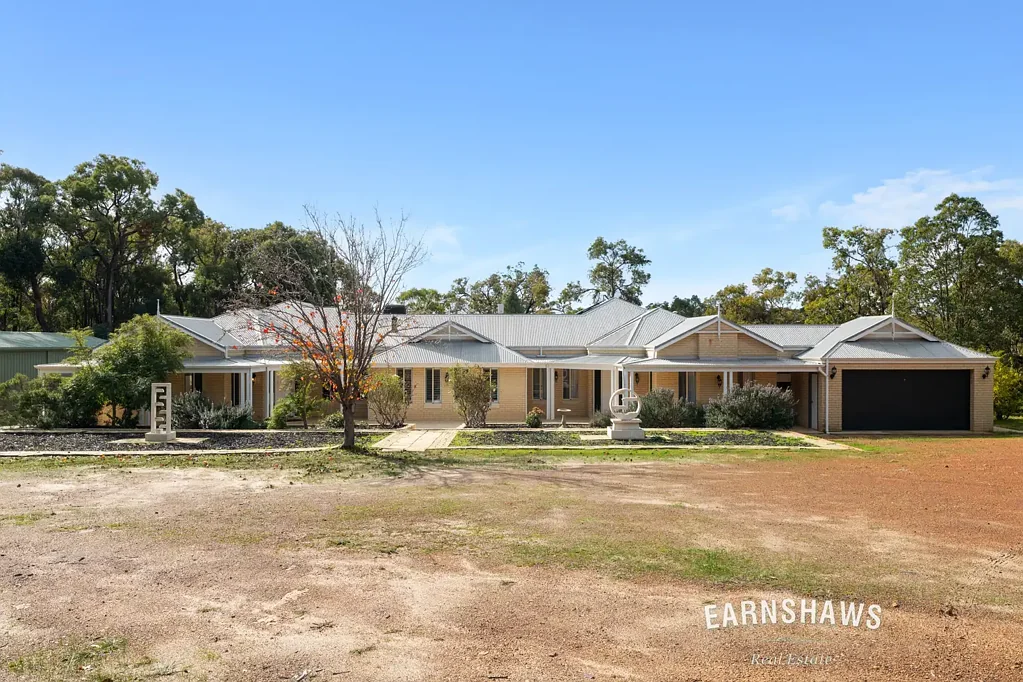 Gidgegannup 7房  5 Acres | 2 Homes | One Roof