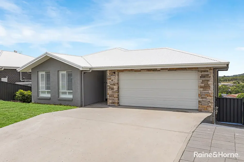 21 Breakwell Road, Cameron Park, NSW 2285
