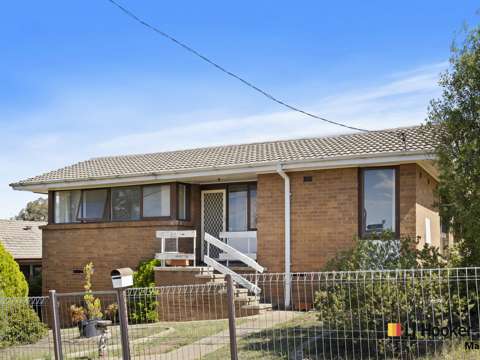 Karabar 3 Bedroom Entry-Level Opportunity with Mountain Views on a 607 m� Block
