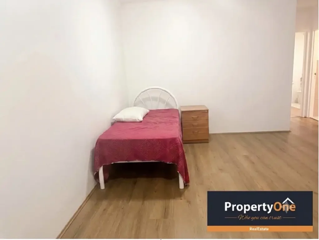 Three-Bedroom Apartment for Rent in Eastlakes. Don't miss out.