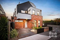 1/7 Coward Street, Footscray