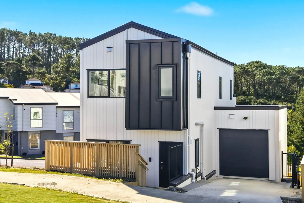 Albany 5Habitaciones Standalone 5-Bedroom Home with Granny Potential