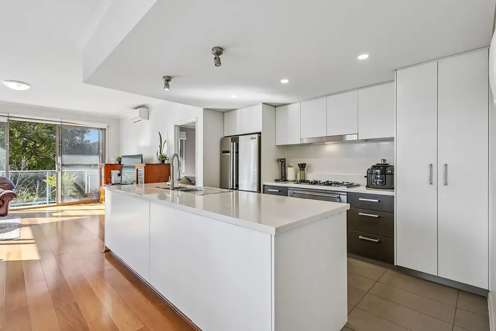 East Perth 3ਬੈੱਡਰੂਮ Parkside Beauty in the Heart of East Perth