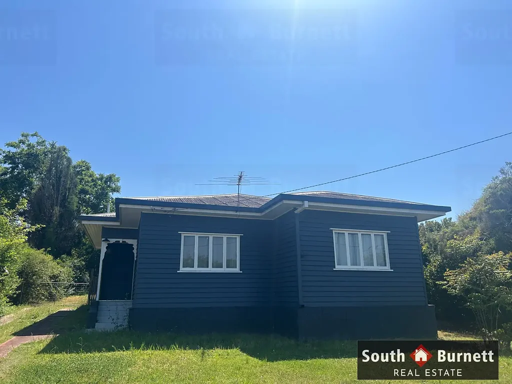Furnished 2 Bedroom House in Kingaroy
