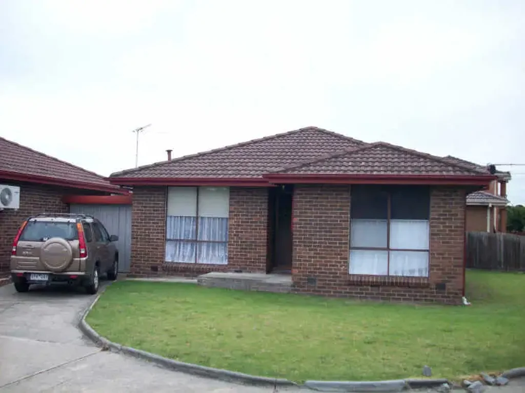 2 Bedroom Unit in Clayton South