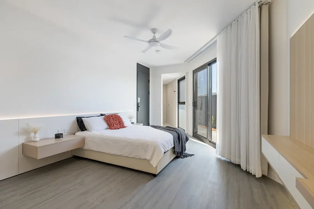 BRAND-NEW LUXURY ROOM WITH PRIVATE ENSUITE — AVAILABLE NOW