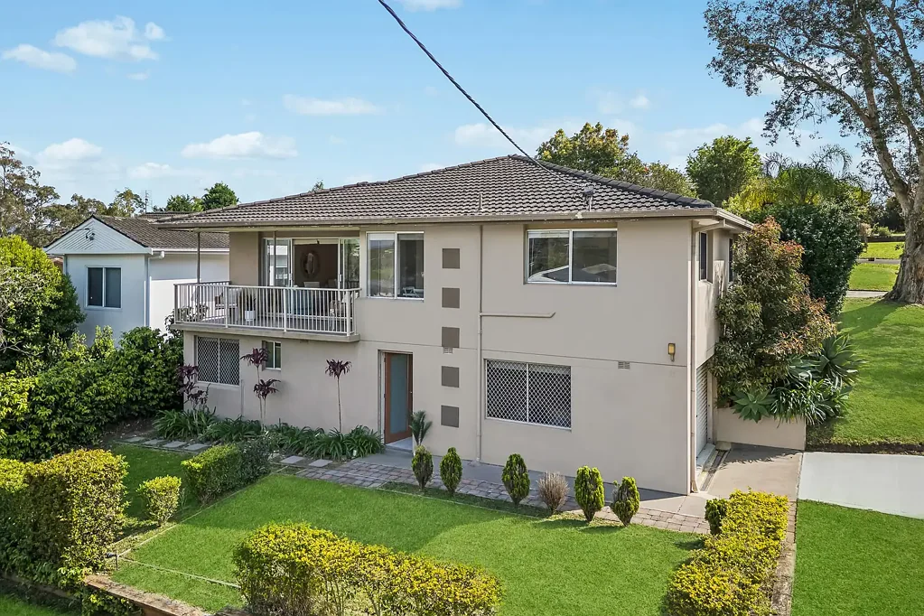 6 Park Crescent, Green Point, NSW 2251