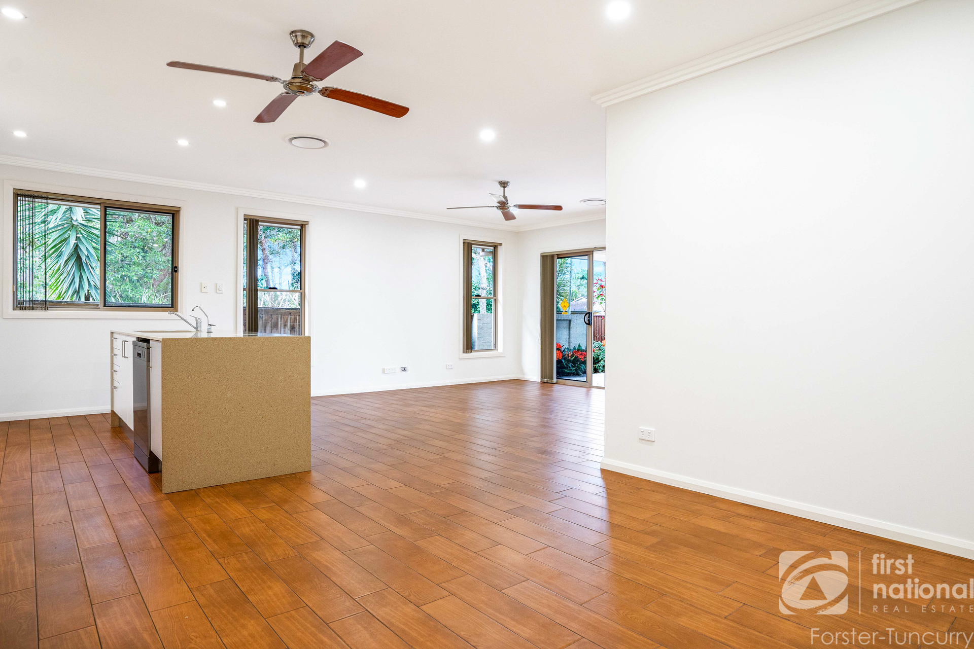 UNIT 1 20 TUNCURRY ST, TUNCURRY NSW 2428, 0 rūma, 0 rūma horoi, House