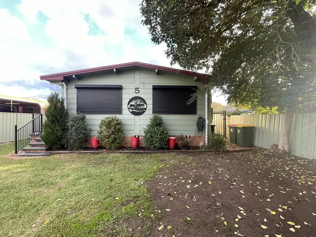 3 BEDROOM HOME WITH WATER INCLUDED