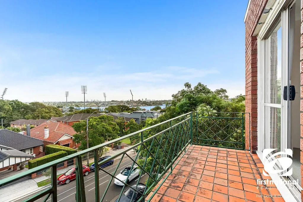 Drummoyne 2 Bedroom Sunlit Bayside Living with Water Glimpses from Every Room