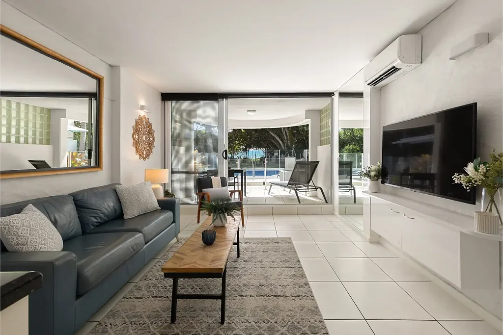 Noosa Heads 1Kwarto Direct Beach Access – Own a Piece of Paradise right on Noosa’s Iconic Main Beach