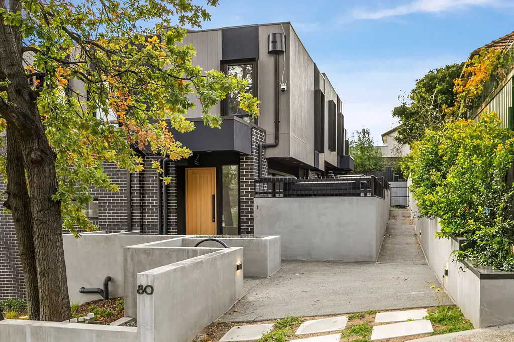 Pascoe Vale 3ห้องนอน Modern Living at its finest...