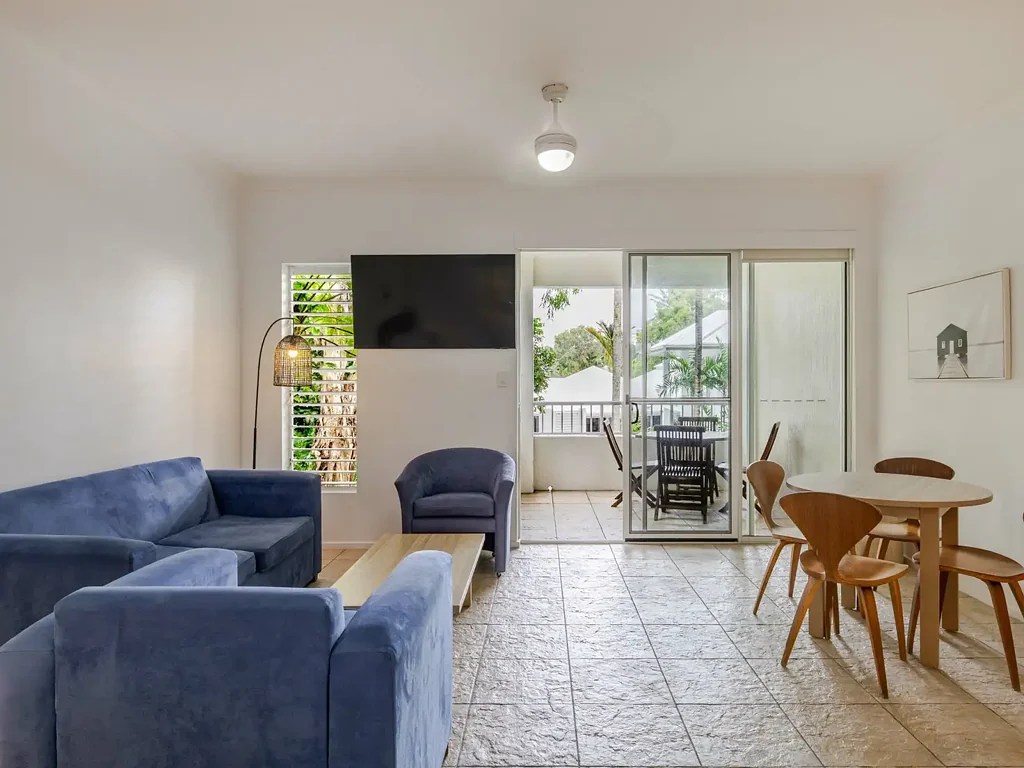 Port Douglas 1कमरा BANG FOR BUCK HERE - $205,000 BEACHSIDE APARTMENT!