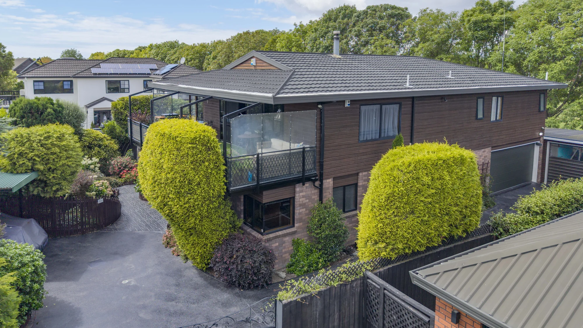 Redwood 4Kwarto Price Reduced ... Owners Ready To Move!