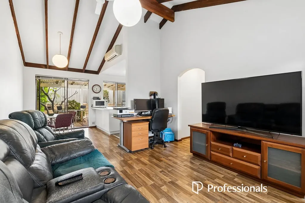 Yokine 2Moenga SPACIOUS VILLA WITH CHARACTER AND GENEROUS OUTDOOR LIVING