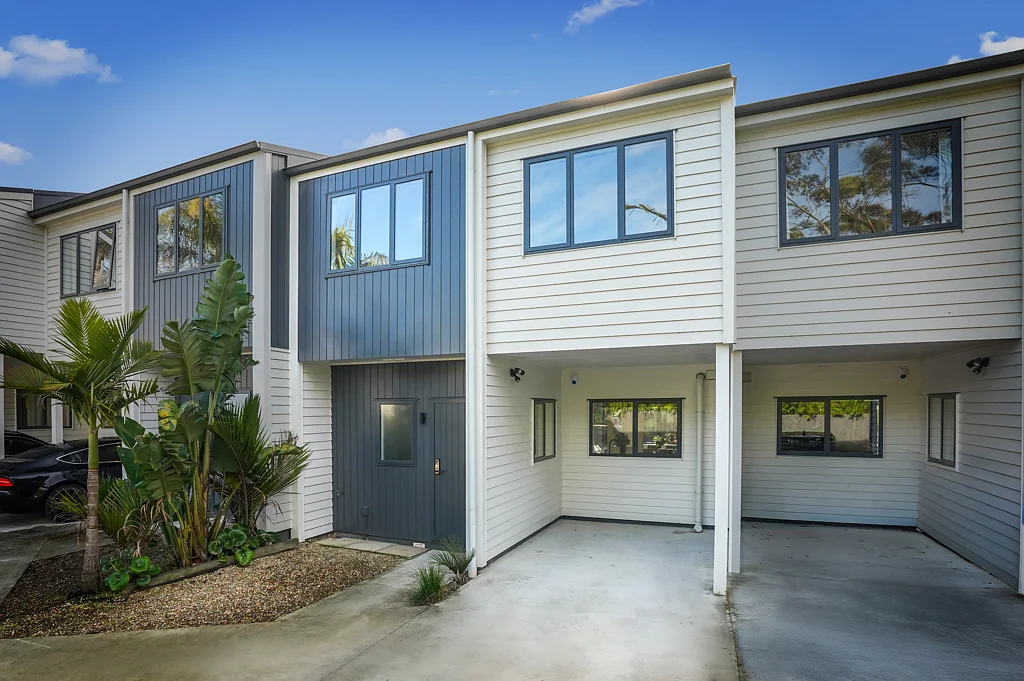 Mount Wellington 4બેડરૂમ A Rare Find: More Rooms + Multiple Basin Views!